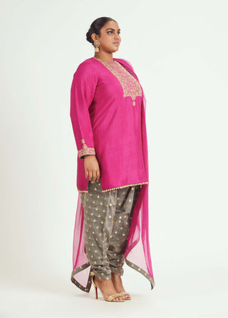 Nitika Gujral-Fuchsia Georgette Kurta And Salwar Set-INDIASPOPUP.COM