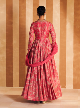 Fuchsia Yaqoob Anarkali And Dupatta by Ridhi Mehra, available on Indiaspopup.com