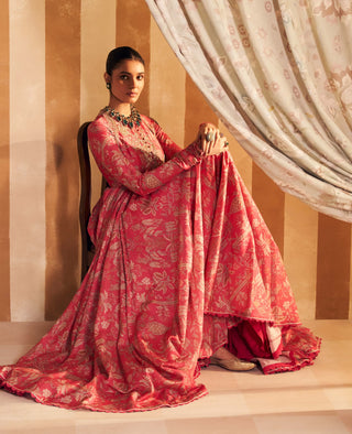 Fuchsia Yaqoob Anarkali And Dupatta by Ridhi Mehra, available on Indiaspopup.com