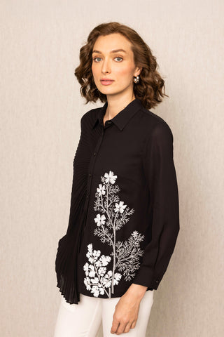 Lyra black pleated top