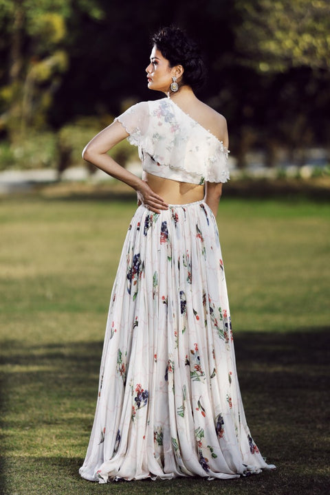 Trending One Shoulder Dresses For The Millennial Indian Brides