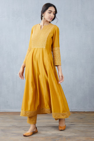 Torani-Yellow Sunehra Saanvi Kurta With Pants-INDIASPOPUP.COM