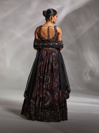 Divya Aggarwal-Valora Black Embellished Lehenga Set-INDIASPOPUP.COM