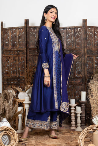Nadima Saqib-Royal Blue Emroidered Kurta Set-INDIASPOPUP.COM