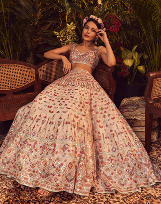 Tamanna Punjabi Kapoor-Light Pink Mirror Embellished Lehenga Set-INDIASPOPUP.COM