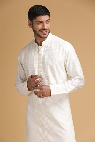 Chatenya Mittal-Off-White Pintuck Kurta With Pant-INDIASPOPUP.COM