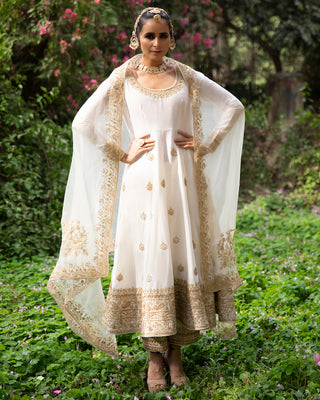 Megha & Jigar-Off-White Embroidered Anarkali Set-INDIASPOPUP.COM