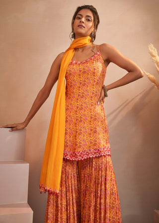Aneesh Agarwaal-Yellow Paisley Strap Kurta Set-INDIASPOPUP.COM
