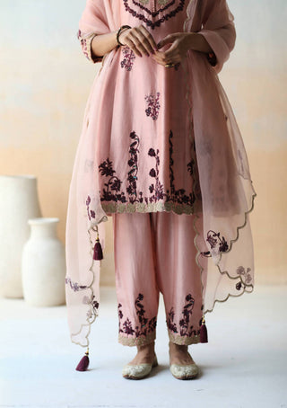 Aman Takyar-Onion Pink Kurta Set-INDIASPOPUP.COM