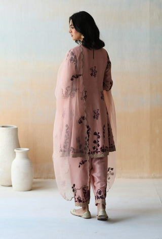 Aman Takyar-Onion Pink Kurta Set-INDIASPOPUP.COM