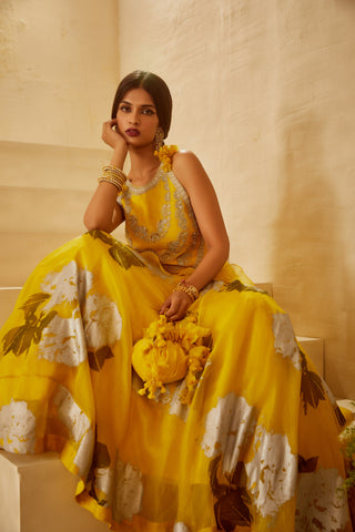 Bhumika Sharma-Yellow Embroidered Lehenga Set-INDIASPOPUP.COM