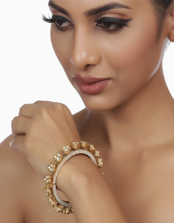 White Vagishwari Kundan Bangles