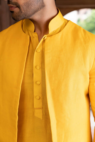 Chhavvi Aggarwal-Yellow Kurta With Pant And Jacket-INDIASPOPUP.COM