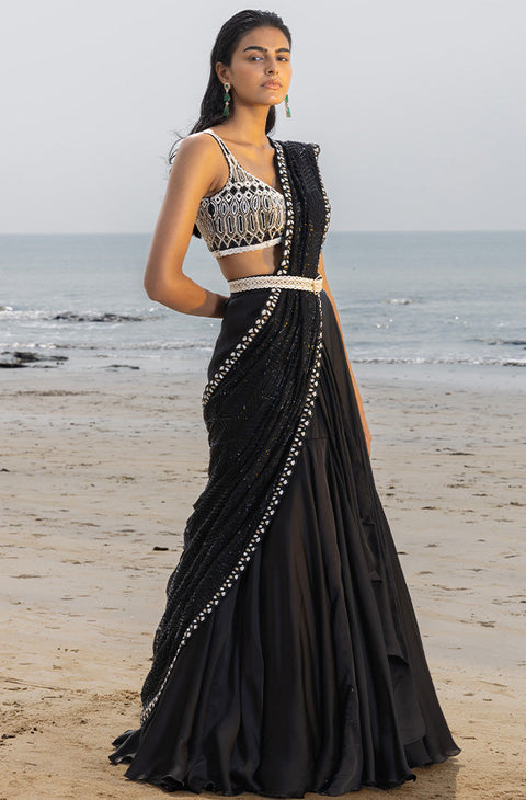 Buy Party Wear Lycra Silk Fabric Saree in Black Color Online - SREV2543 |  Appelle Fashion