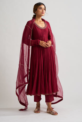 Dot-Vara Deep Maroon Ghoomer Anarkali Set-INDIASPOPUP.COM