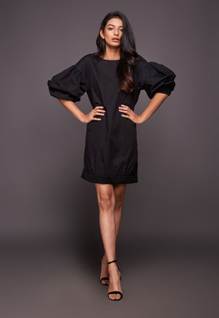 Deepika Arora-Black Shift Dress-INDIASPOPUP.COM