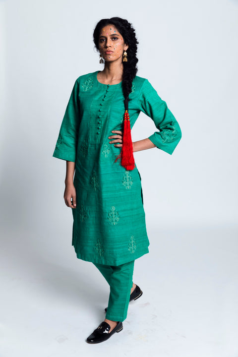 Label Earthen-Jade Green Banswara Khadi Silk Kurta Set-INDIASPOPUP.COM