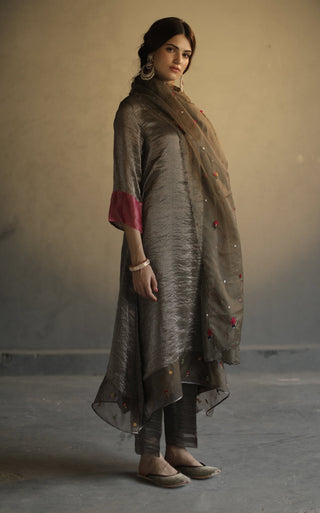 Begum Pret-Charcoal Grey A-Line Asymmetrical Kurta Set-INDIASPOPUP.COM