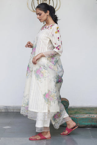 Begum Pret-White Joy Magnolia Kurta Set-INDIASPOPUP.COM