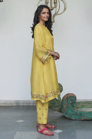 Begum Pret-Yellow Rainbow Bloom Kurta With Pants-INDIASPOPUP.COM