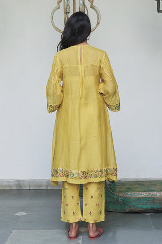 Begum Pret-Yellow Rainbow Bloom Kurta With Pants-INDIASPOPUP.COM