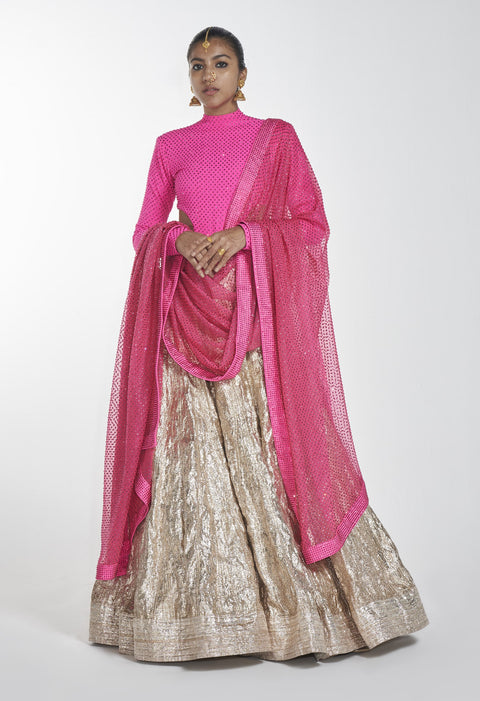 Gold Lehenga with pink curved dupatta | Gold lehenga, Party wear dresses,  Cocktail gowns