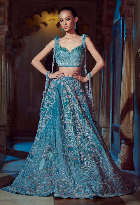 Feathers and fluff is the fashion trend that is taking over! | Wedding  lehenga designs, Latest bridal lehenga, Indian bridal dress