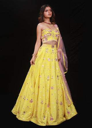 Archana Kochhar-Yellow Embroidery Lehenga Set-INDIASPOPUP.COM