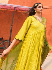 Label Earthen-Yellow & Green Kurta Set With Odhni-INDIASPOPUP.COM