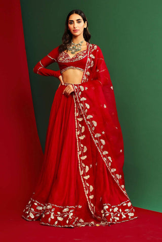 Mahima Mahajan-Rena Sindoori Red Embroidered Lehenga Set-INDIASPOPUP.COM