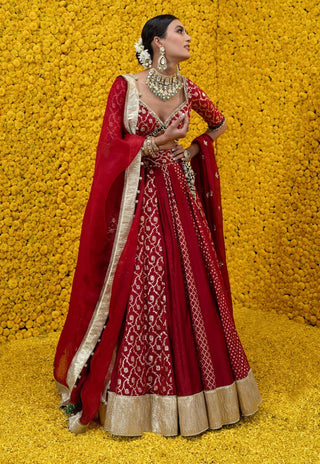 Mahima Mahajan-Saba Red Embroidered Lehenga Set-INDIASPOPUP.COM