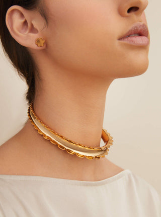 Outhouse-Oh Poppi Scallop Choker Necklace-INDIASPOPUP.COM