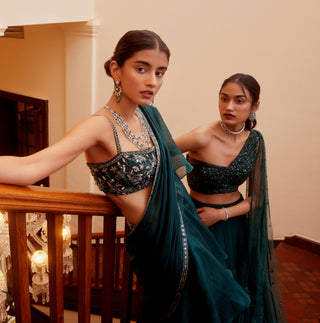Sanya Gulati-Teal Green Pre-Stitched Saree Set-INDIASPOPUP.COM
