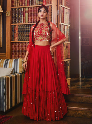 Sanya Gulati-Red Embroidered Lehenga Set-INDIASPOPUP.COM