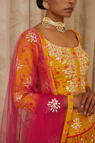 Shyam Narayan Prasad-Mustard Pink Embroidered Kurti Lehenga Set-INDIASPOPUP.COM