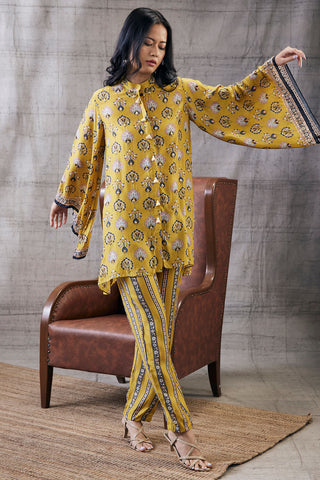 Soup By Sougat Paul-Sarouk Yellow Embroidered Co-Ord Set-INDIASPOPUP.COM