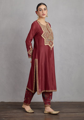 Torani-Garnet Red Sanobar Paakizah Kurta Set-INDIASPOPUP.COM