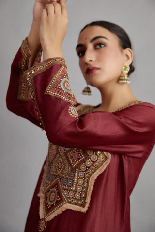 Torani-Garnet Red Sanobar Paakizah Kurta Set-INDIASPOPUP.COM