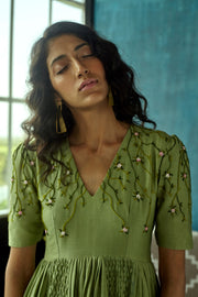 The Right Cut-Green Curly Willow Dress-INDIASPOPUP.COM