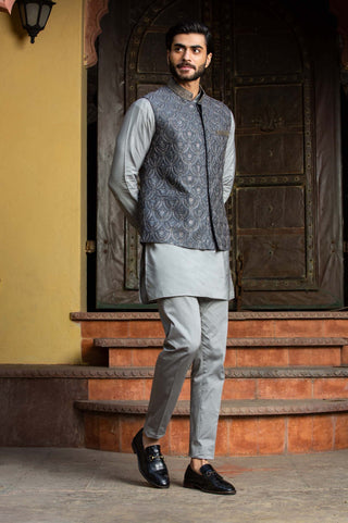 Nitika Gujral Men-Steel Grey Bundi With Kurta And Pant-INDIASPOPUP.COM