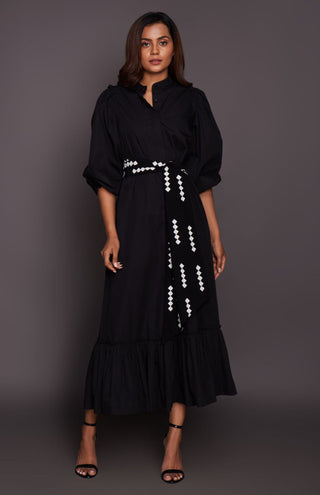 Deepika Arora-Black Relaxed Fit Dress-INDIASPOPUP.COM