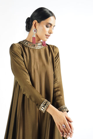 Vvani By Vani Vats-Olive Green Scallop Kurta With Pant-INDIASPOPUP.COM