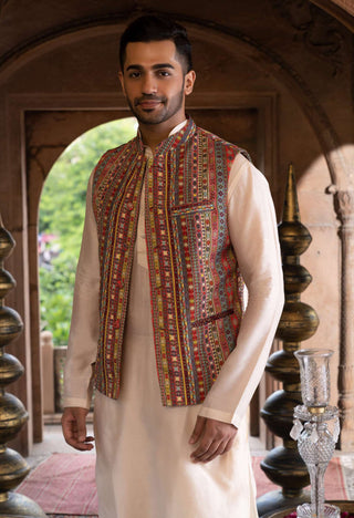 Chhavvi Aggarwal-Beige Kurta Bundi Set-INDIASPOPUP.COM