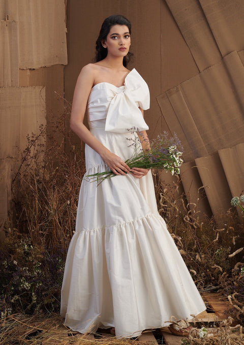 Ivory Taffeta Tiered Gown